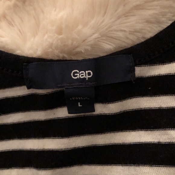 Gap - Striped Tank! - Picture 3 of 4